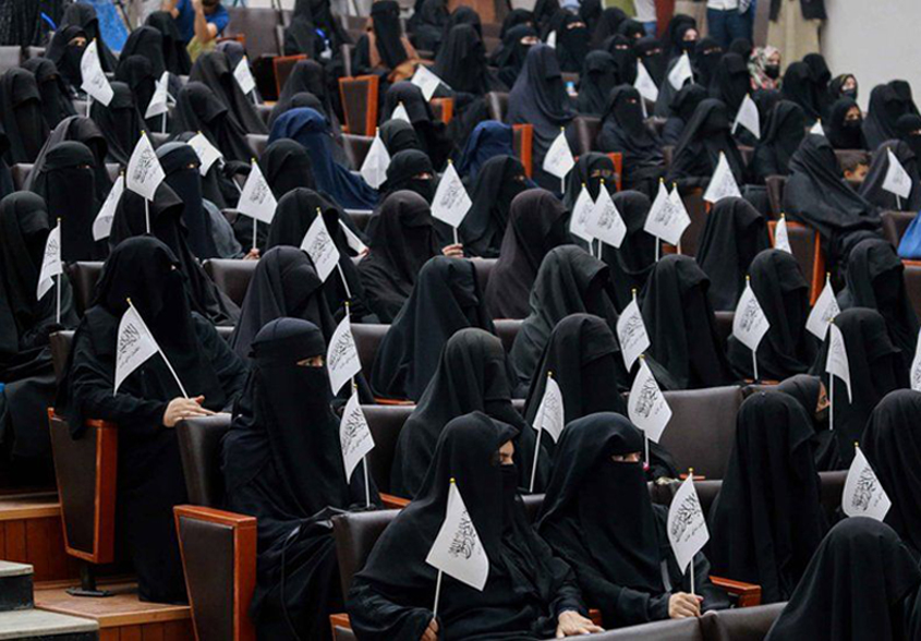 Veiled students Afghanistan Sep 12, 2021