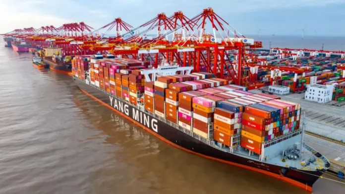 Chinese shipping boat