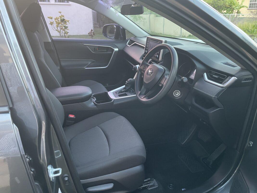 Rav 4 inside 1