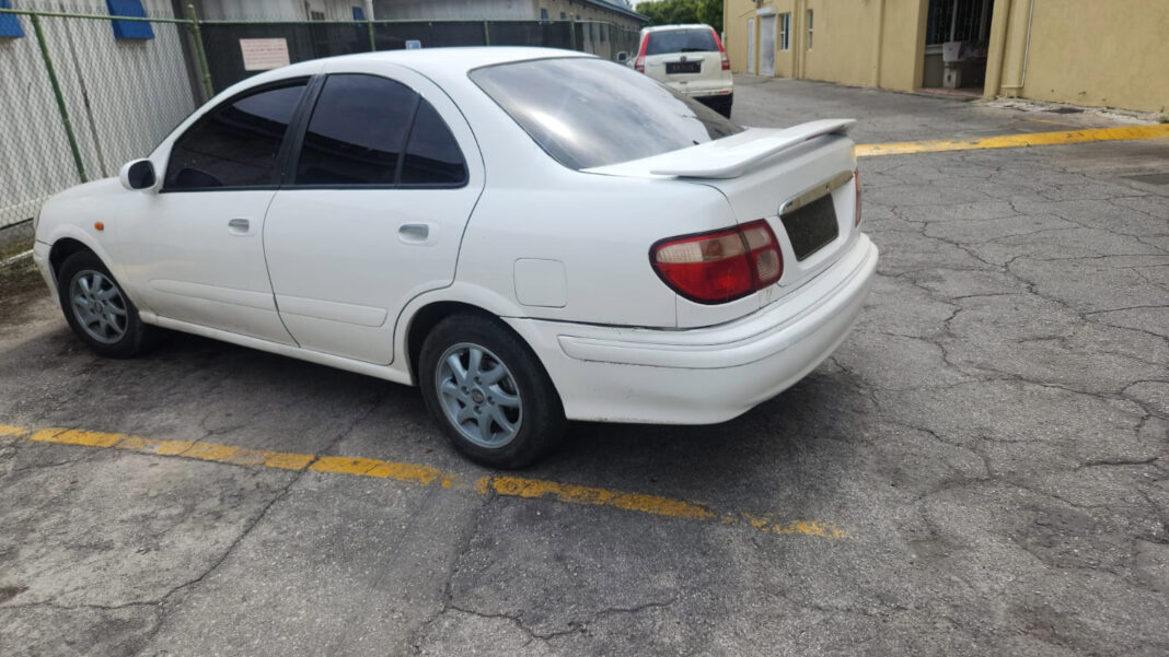 NIssan-back