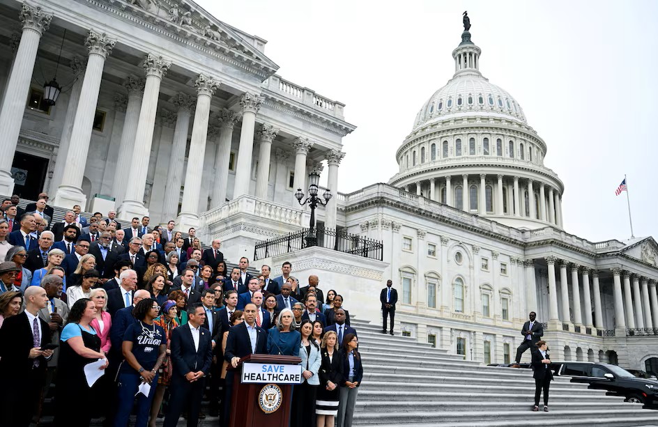 US government lurches toward shutdown, Trump threatens fresh cuts