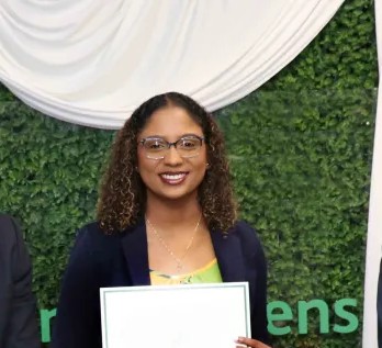 ‘Go green or miss investment’