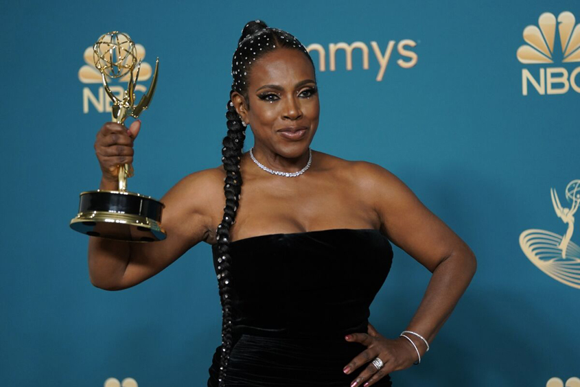 Sheryl Lee Ralph asks if USA will send doctors to Jamaica