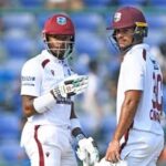 Hodge, Chanderpaul fight back, but West Indies XI trail Pakistan heavily