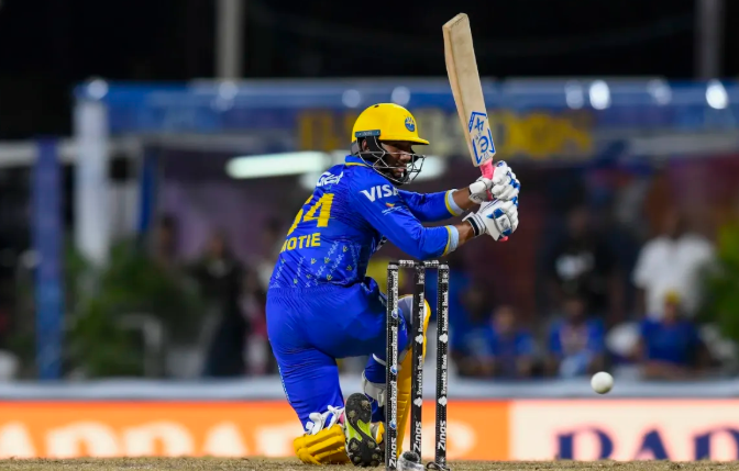 Tridents secure playoff spot with last gasp win over Kingsmen