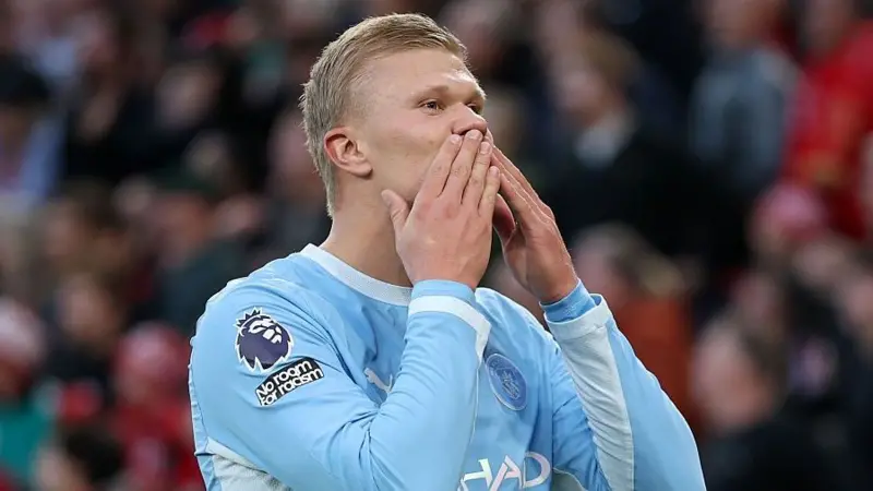 Man City cruise to statement win over 10-man Liverpool