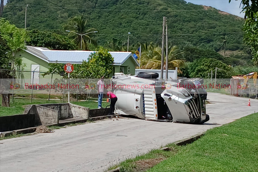 Three hurt in sanitation truck crash in St Andrew